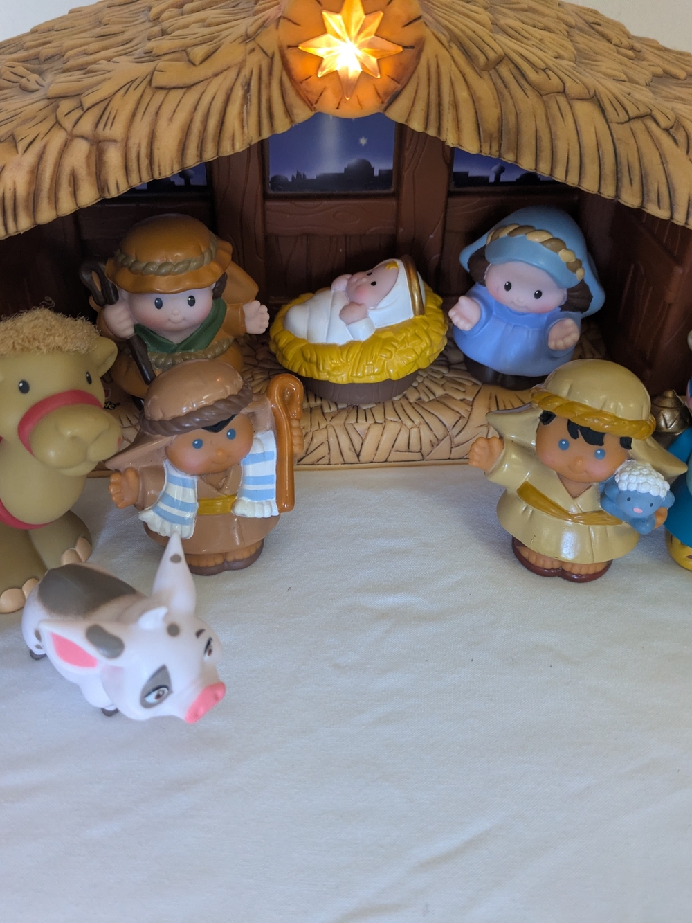Fisher-Price Nativity Playset Figures in Yellow, Blue and Tan